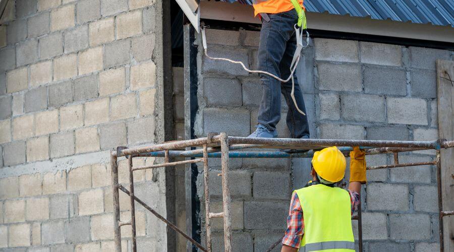 Professional residential roofers in Suttons Bay, MI